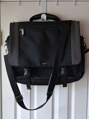 Laptop Messenger Bag with Shoulder Strap